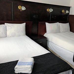 Twin Room Shared Toilet